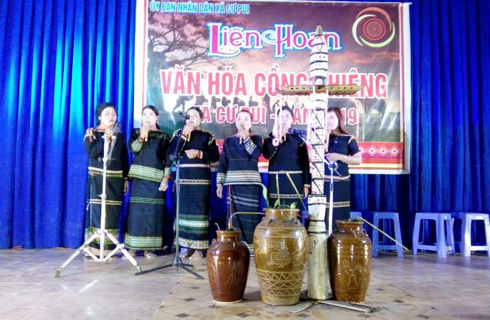 Xã Cư Pui tổ chức liên hoan văn hóa cồng chiêng năm 2019