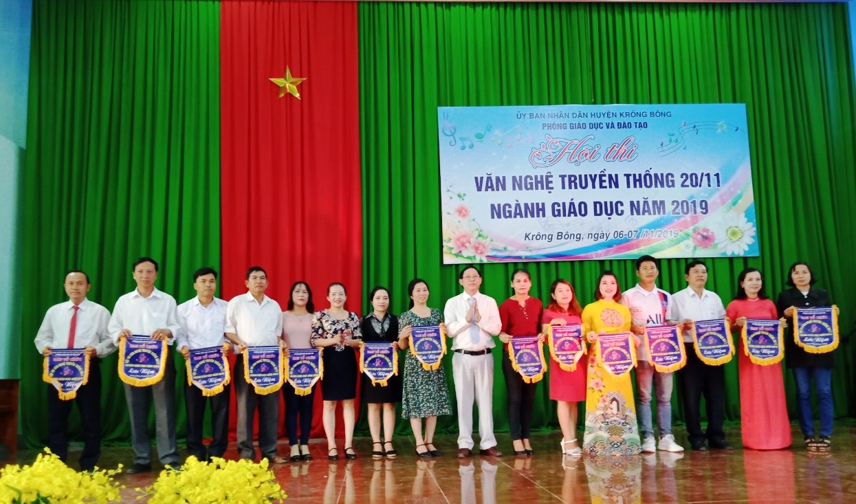 Hội thi văn nghệ truyền thống 20/11 ngành Giáo dục huyện Krông Bông năm 2019