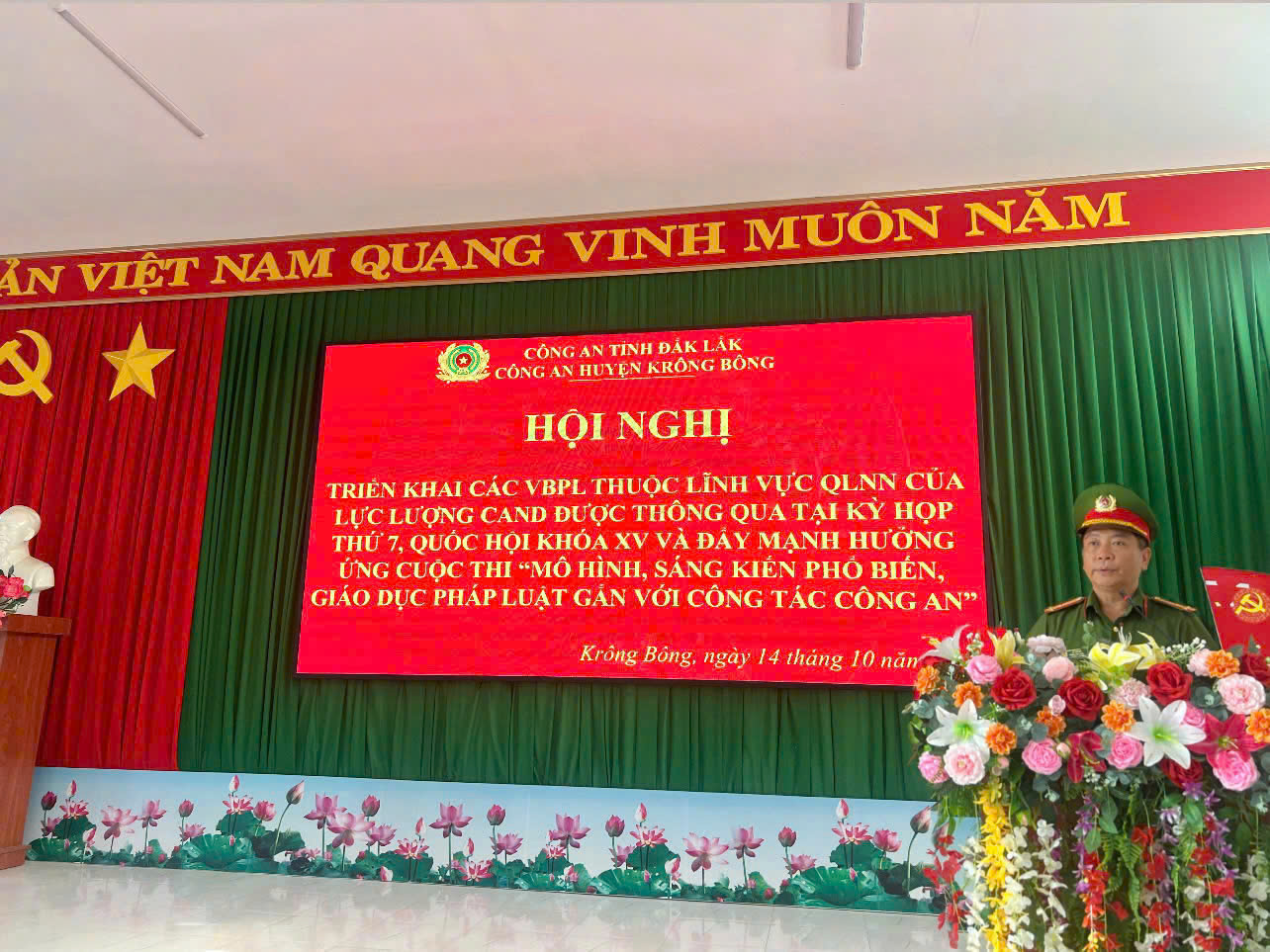 Công an Huyện Krông Bông: Tổ chức Hội nghị triển khai các VBPL được thông qua tại Kỳ họp thứ 7, Quốc hội khóa XV và đẩy mạnh hưởng ứng cuộc thi tìm kiếm mô hình, sáng kiến phổ biến, giáo dục pháp luật