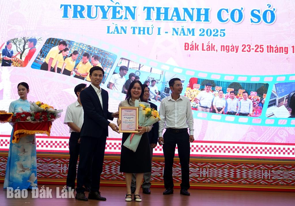 UBND xã Krông Bông đạt giải Nhất tập thể Liên hoan Truyền thanh cơ sở tỉnh Đắk Lắk lần thứ I - năm 2025