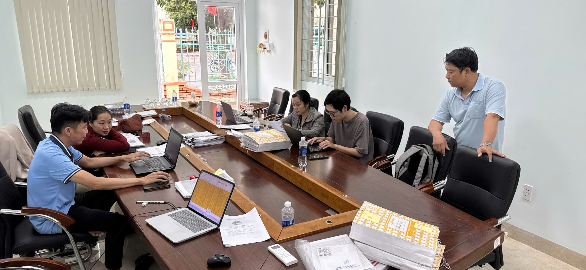 Xã Krông Bông triển khai chiến dịch làm giàu, làm sạch cơ sở dữ liệu đất đai trên địa bàn xã